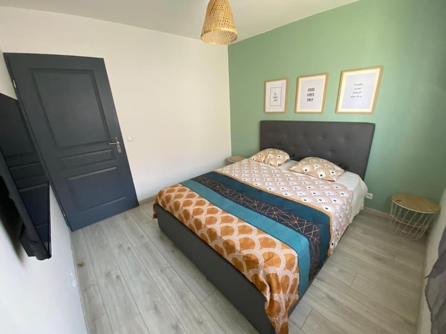 Apartment 2 *